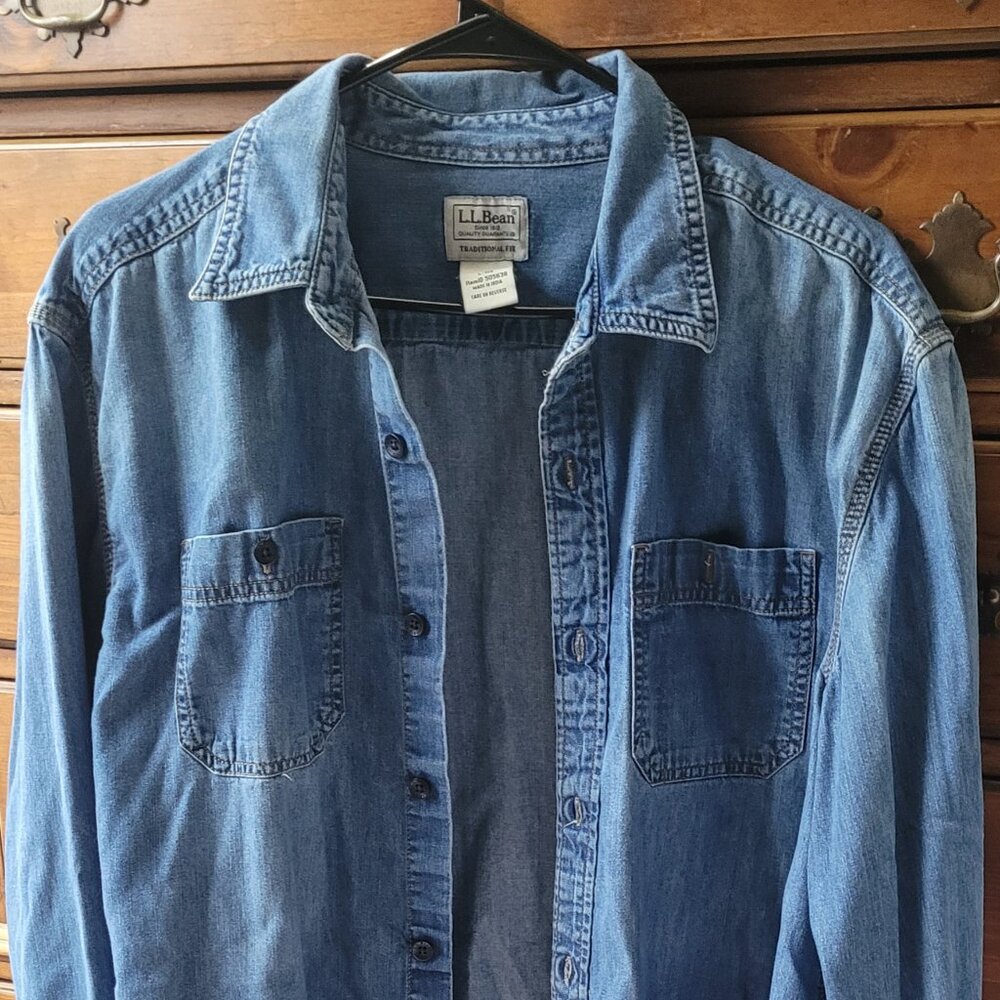 Mens L.L. Bean long sleeve button down